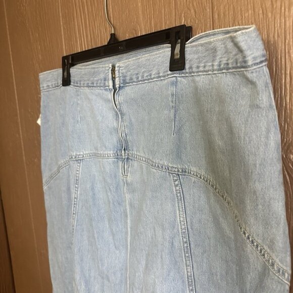 NWT Old Navy 18 Jean Skirt High Rise Drapey Denim Midi Light Wash Indie Retro - Picture 2 of 6